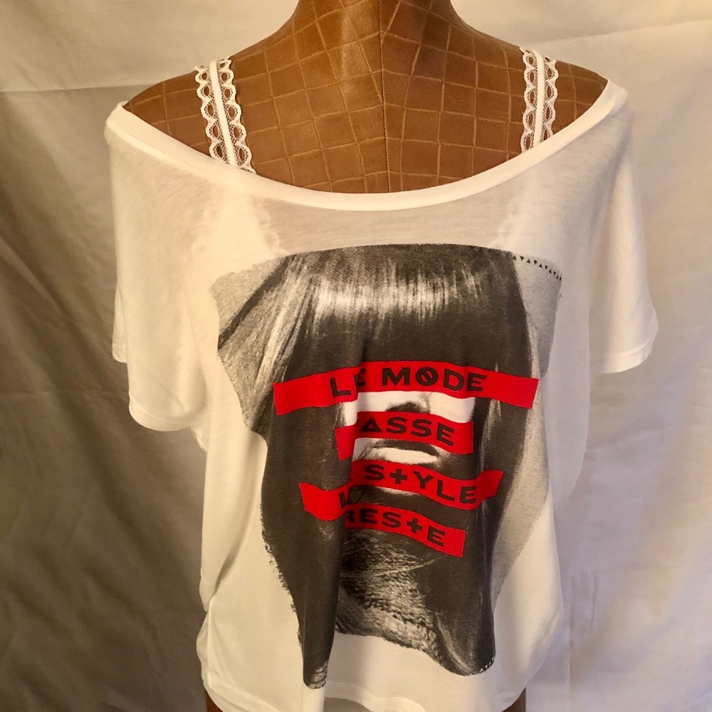 NWOT Chanel Quote-Graphic Tee & FREE Gap Tank with Scalloped Lace Trim